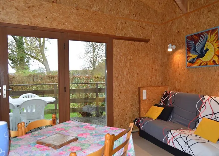 Chalet En Pleine Nature A Orsennes Avec Etang A Proximite, Ideal Pour 6 Personnes Et Animaux Admis - Fr-1-591-170